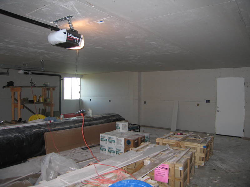 Look at the garage! It has Drywall!...